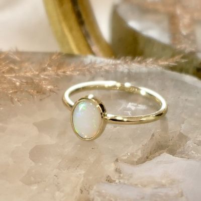 Image 2 of Gold ring with precious opal