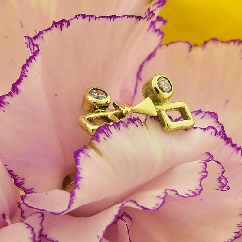 Image 6 of Gold stud earrings with zirconia