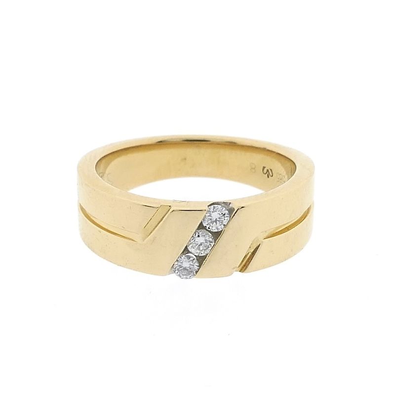 Image 5 of Gold ring with diamonds 0.15 ct.