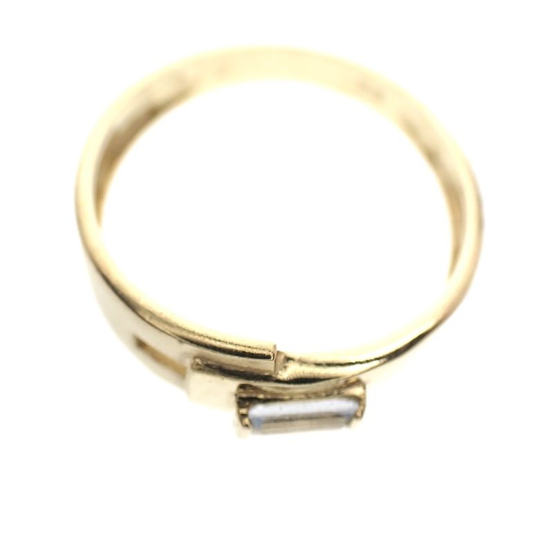 Image 4 of Gold ring with baguette-cut zirconia