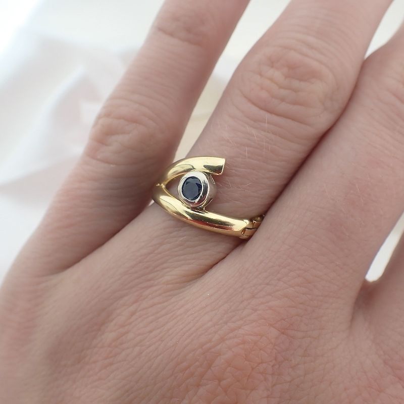 Image 5 of 18 carat gold link ring with sapphire