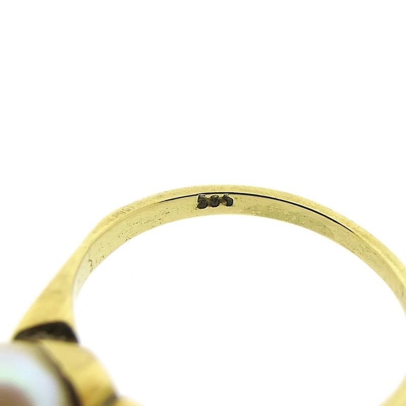 Image 6 of Gold ring with cultured pearl