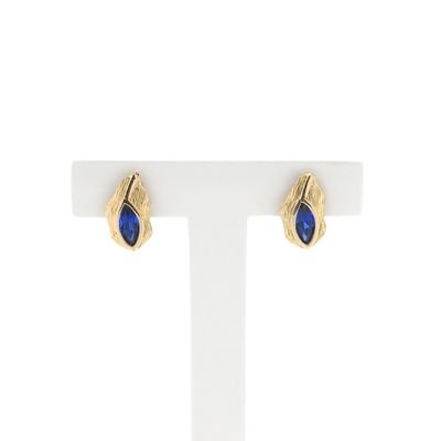 18 ct. Gold stud earrings with sapphire Image 1 of 18 ct. Gold stud earrings with sapphire