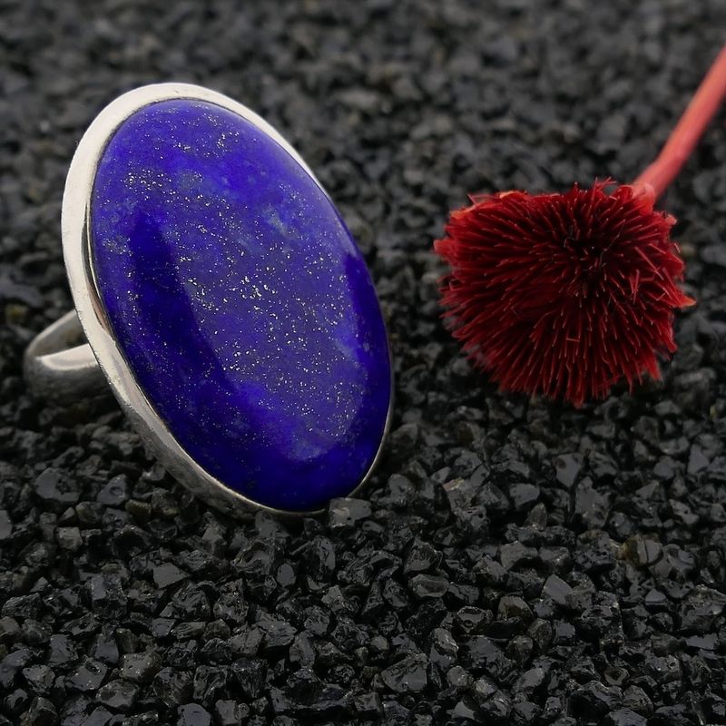 Image 2 of Silver ring with lapis lazuli | Vintage