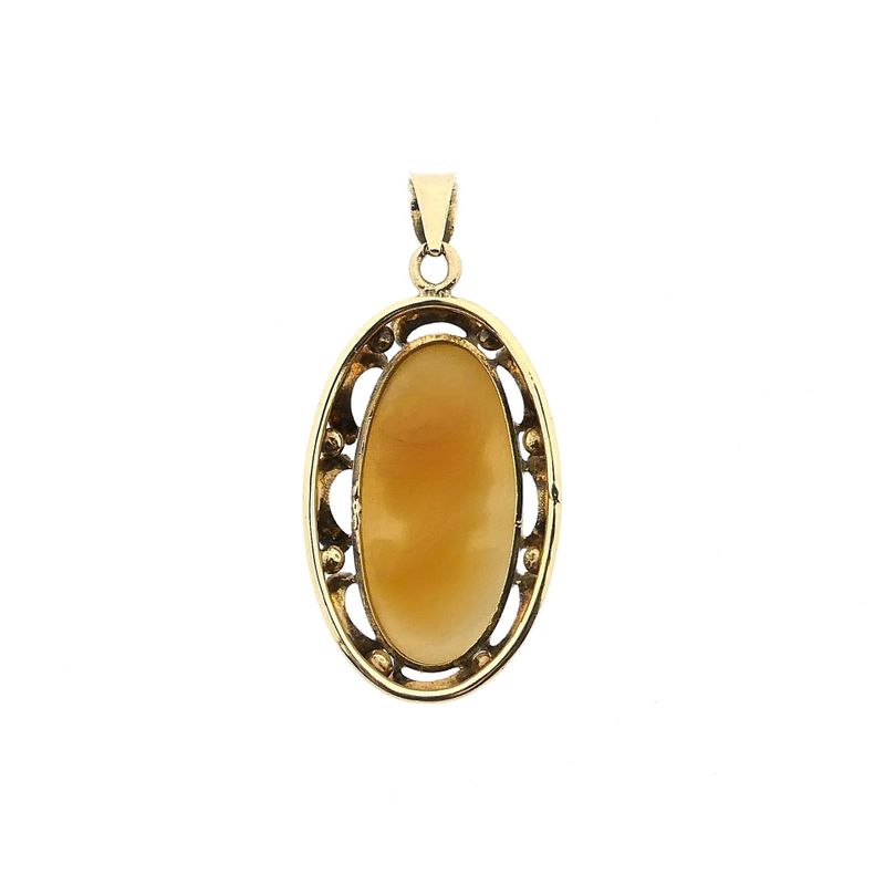 Image 3 of Vintage gold cameo pendant; 14 karat