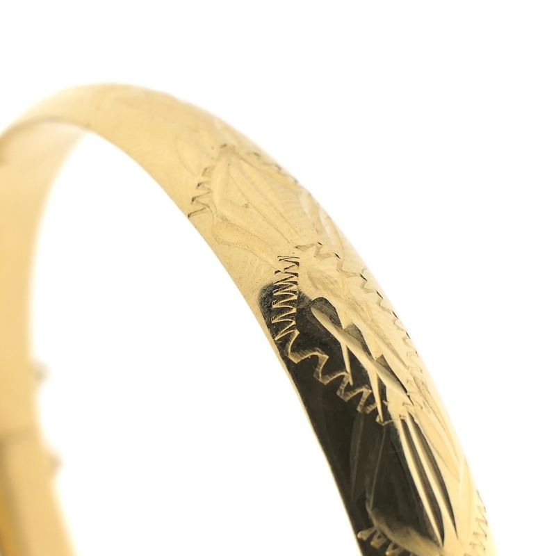 Image 4 of Gold slave bracelet with engravings; Size M