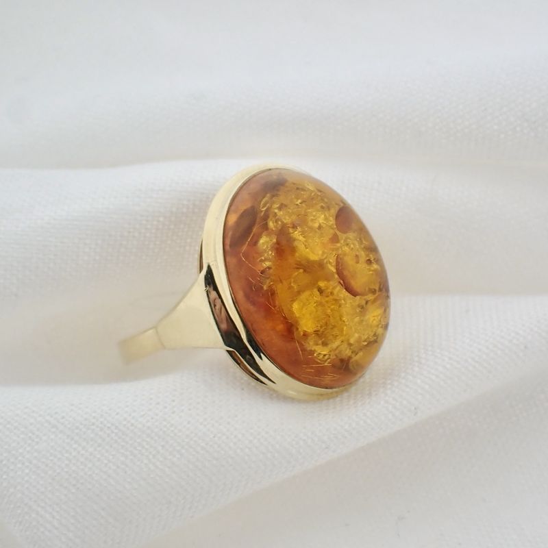 Image 8 of Gold ring with amber | Vintage