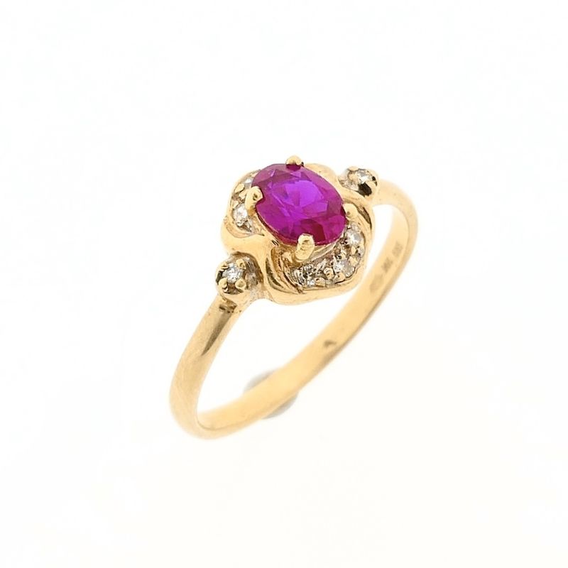 Image 1 of Gold ring with ruby and diamond | 0.04 ct.