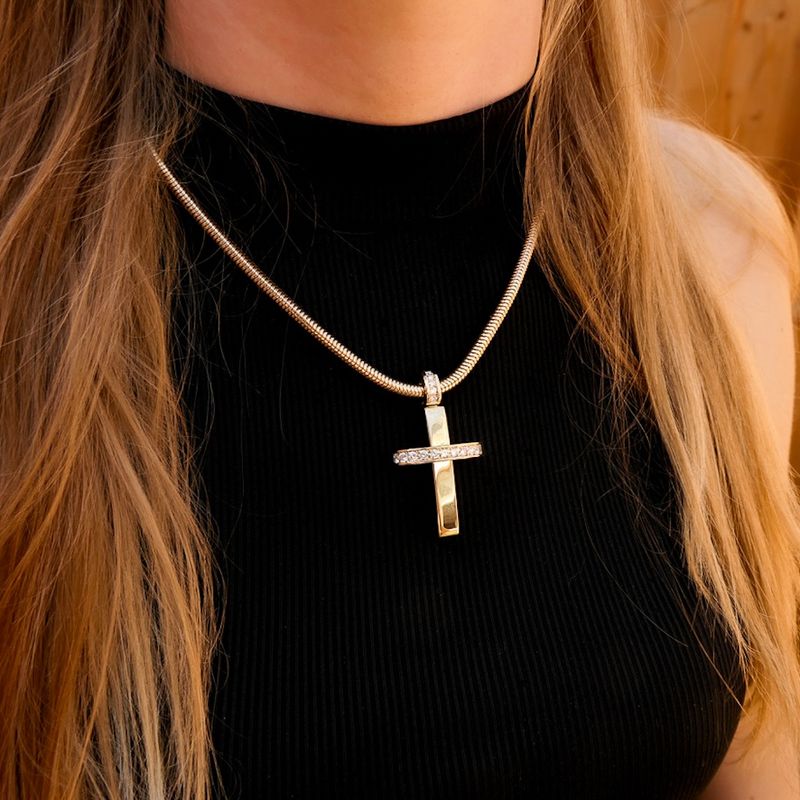 Image 8 of 18-karat gold cross with diamond | Chopard