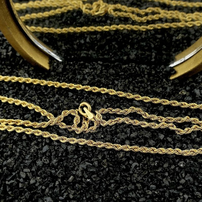 Image 2 of 18K Gold Twisted Link Chain | 50.5 cm