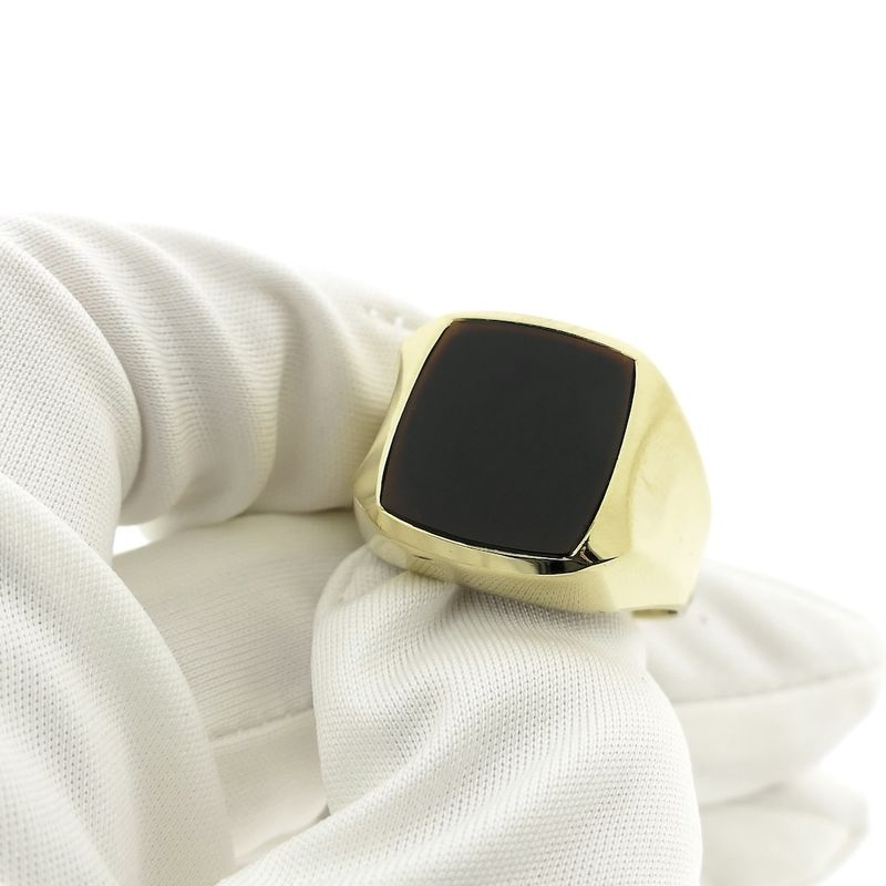 Image 7 of Gold signet ring with brown carnelian