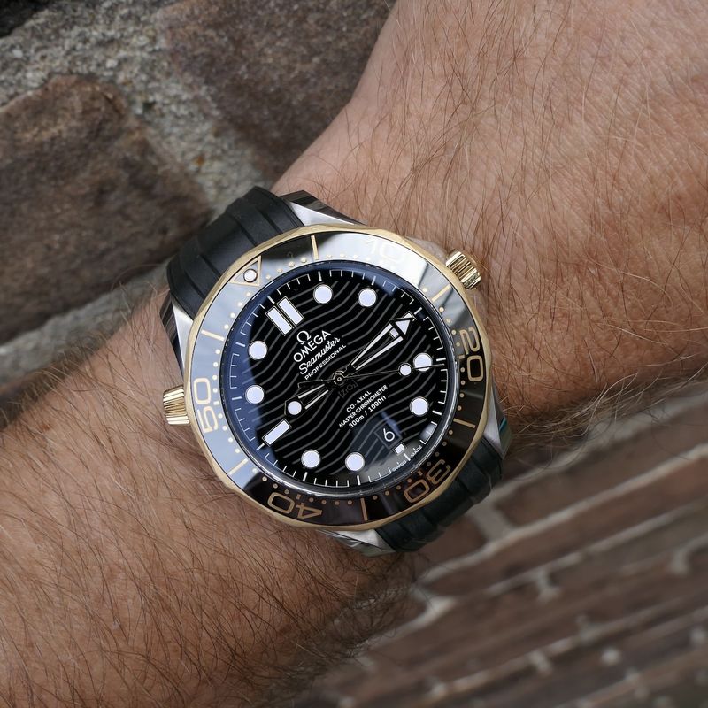 Image 12 of Omega Seamaster Diver 300M Co-Axial Master Chronometer; Men's diving watch