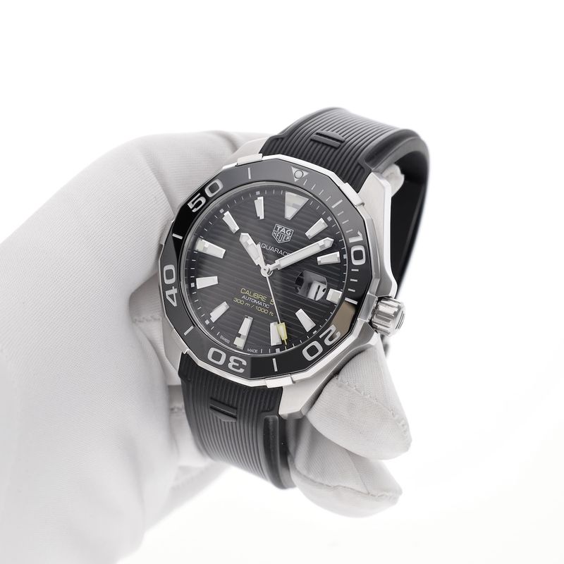 Image 7 of TAG Heuer Aquaracer Caliber 5 WAY201A; Automatic men's watch