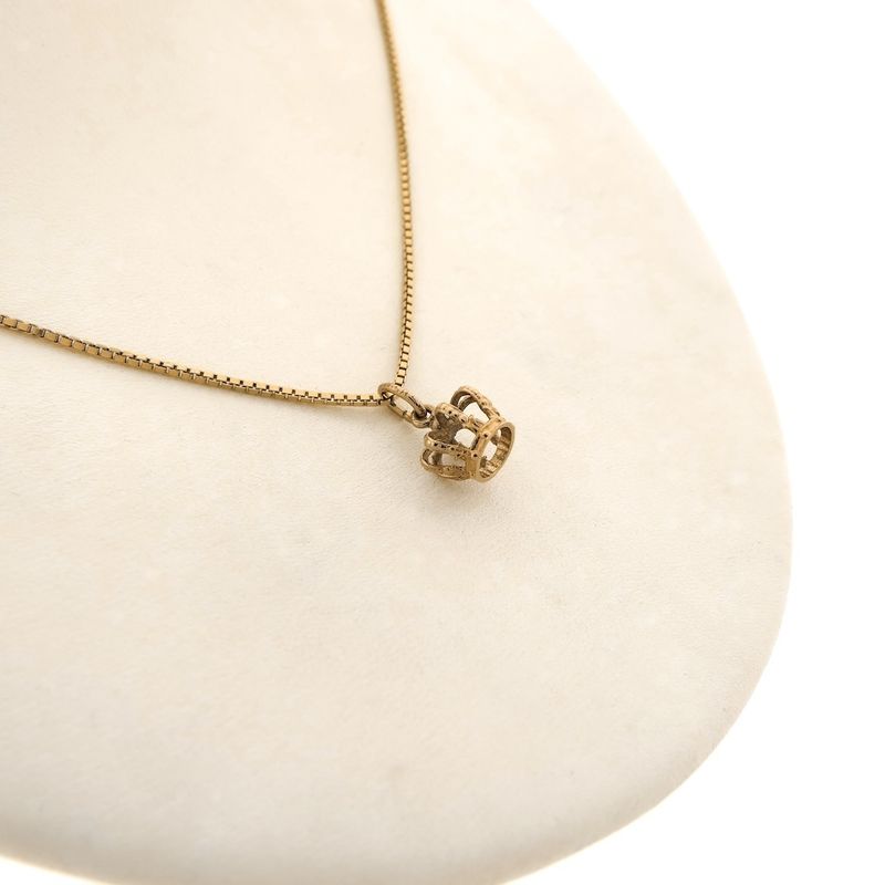 Image 8 of Rose gold pendant of a crown