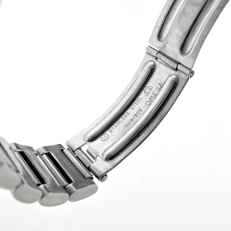 Image 12 of Omega Constellation Megaquartz f2.4Mhz ST398.0836; Vintage men's watch