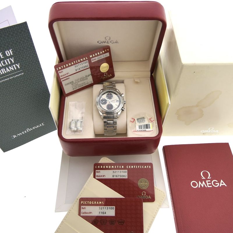 Image 21 of Omega Speedmaster Date Chronometer 3211.31.00; Chronograph men's watch