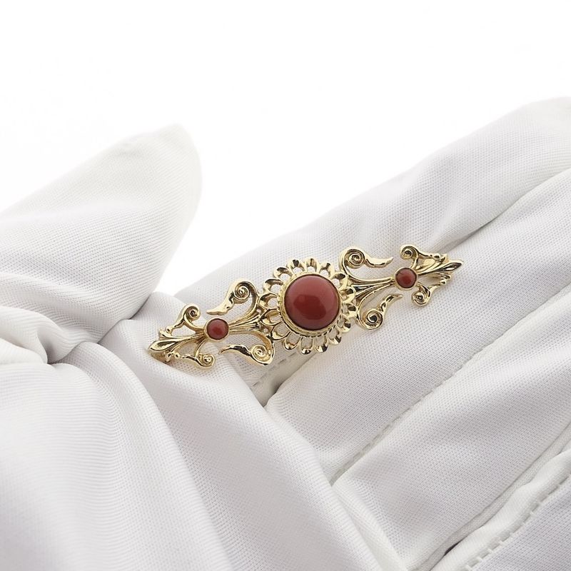 Image 7 of Gold brooch with blood coral