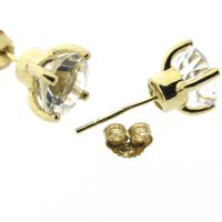 9 carat solitaire stud earrings with zirconia