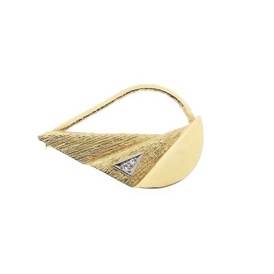 Image 1 of Vintage gold brooch with diamonds; 0.04 ct.