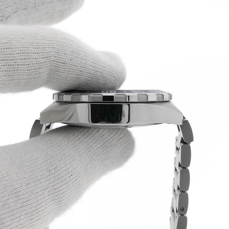 Image 8 of TAG Heuer Formula 1 Chronograph Men's Watch