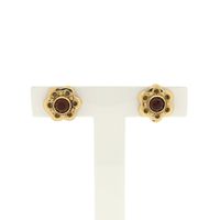 Gold stud earrings with carnelian
