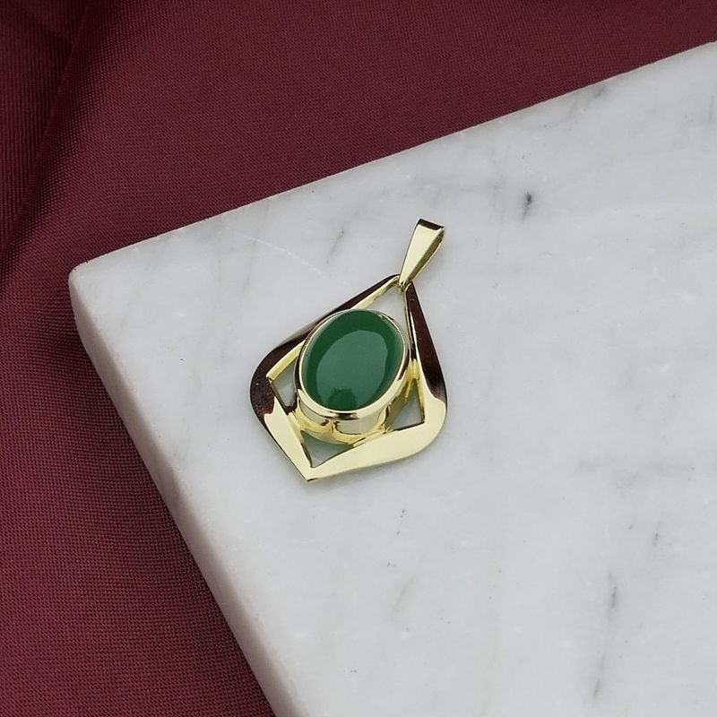 Image 8 of 8 carat pendant with green agate
