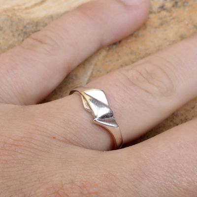 Image 2 of Silver ladies ring with fantasy design