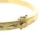 Afbeelding 5 van Gouden slavenarmband met gravures; Maat M/L