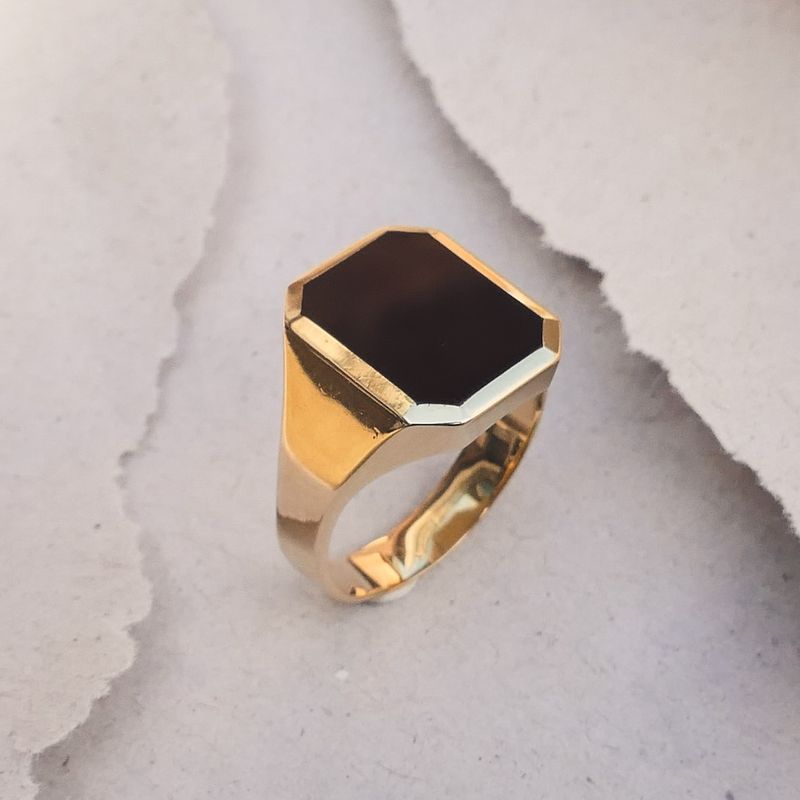 Image 2 of Gold signet ring with carnelian | Men