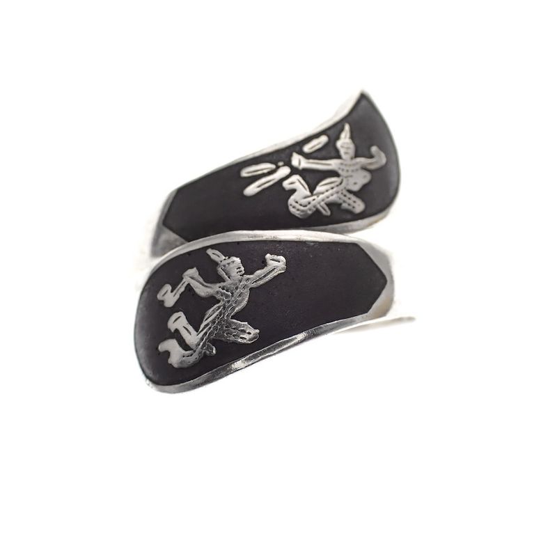 Image 2 of Siam silver ring with wajang dancers