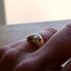 Afbeelding 7 van Gouden gebolde ring met zirconia