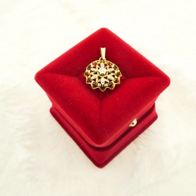Image 2 of Vintage gold pendant with diamonds | 0.035 ct.