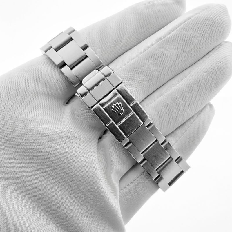 Image 9 of Rolex Explorer II 16570 'Full-Set'; Automatic men's watch from 1998