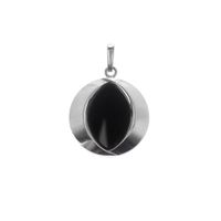 Silver abstract pendant with onyx stone