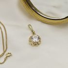 Image 2 of Gold pendant with Aquamarine