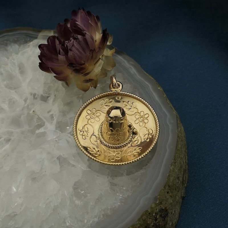 Image 2 of Gold sombrero pendant | Mexico