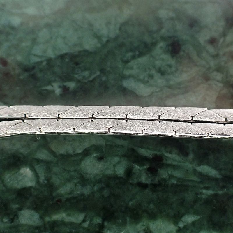 Image 5 of White gold cobra link necklace with fixed pendant | 40 cm