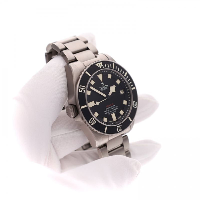 Afbeelding 16 van Tudor Black Bay LHD M25610TNL-0001; Automatisch Heren Horloge