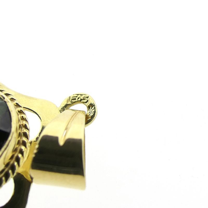 Image 9 of Gold pendant with peridot stone