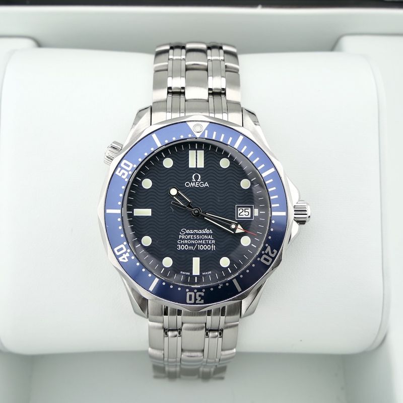 Image 16 of Omega Seamaster 300m 'James Bond' 2531.80.00; Automatic men's watch
