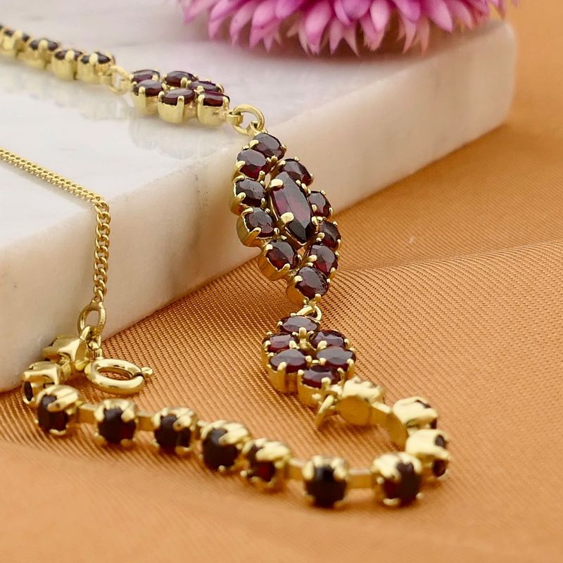 Afbeelding 2 van Vintage gouden armband met granaat | 18,5 cm