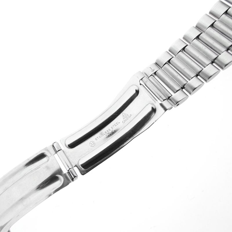 Image 8 of Omega Speedmaster Moonwatch 145022-69 ST; Vintage chronograph watch from 1969