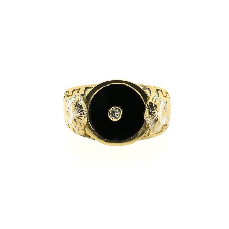 Image 5 of 18-karat gold men's signet ring with onyx and diamond | 0.025 ct.