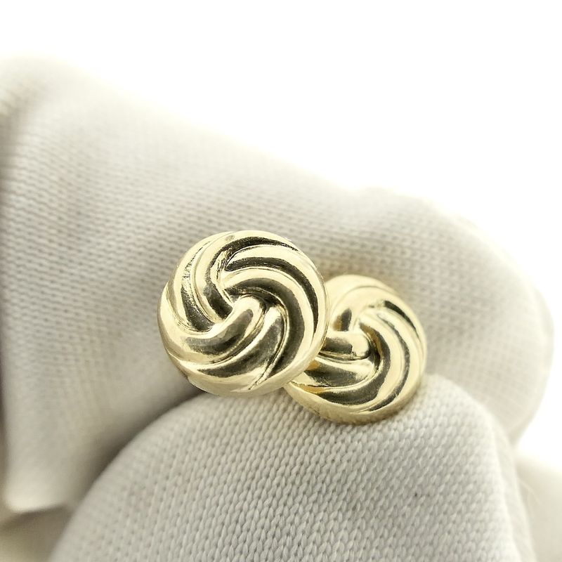 Image 4 of Golden subtle stud earrings