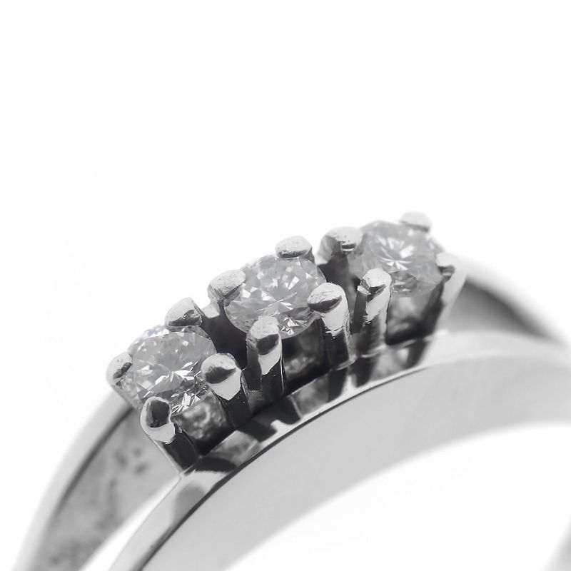 Image 7 of White gold ring with diamonds | 0.12 ct.