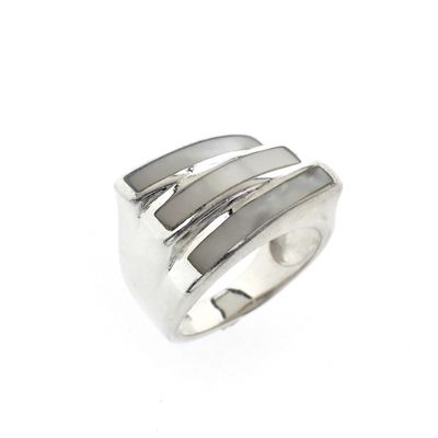 Image 1 of Silver ring with mother of pearl