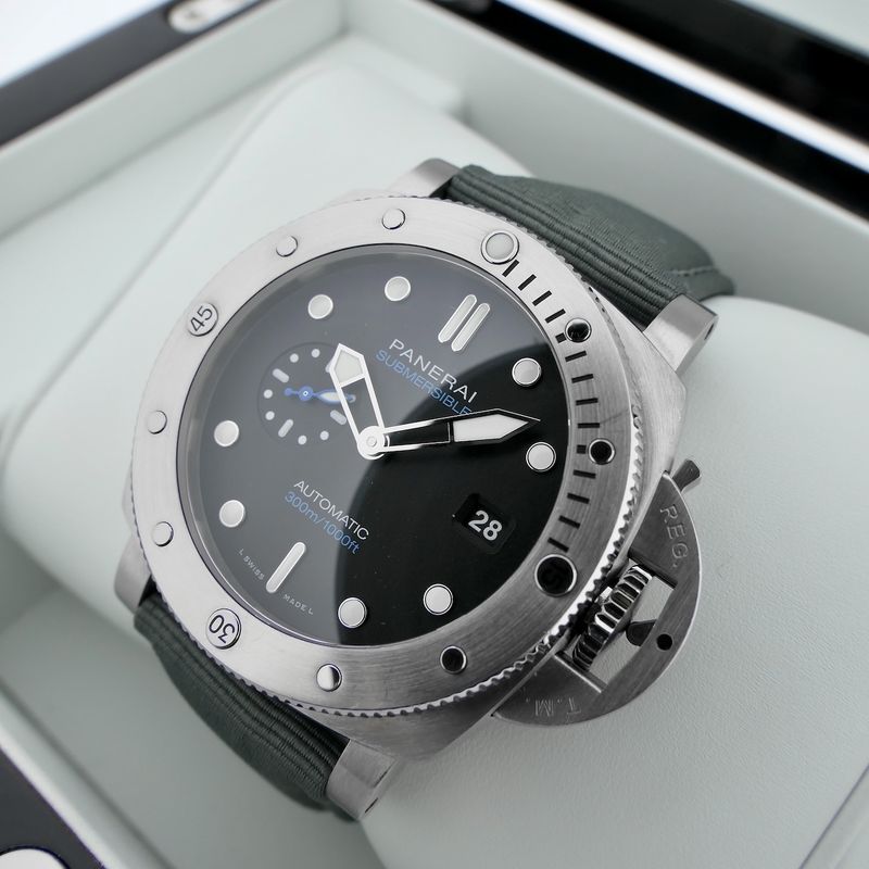 Image 24 of Panerai Submersible QuarantaQuattro 44mm PAM01229; Automatic men's watch