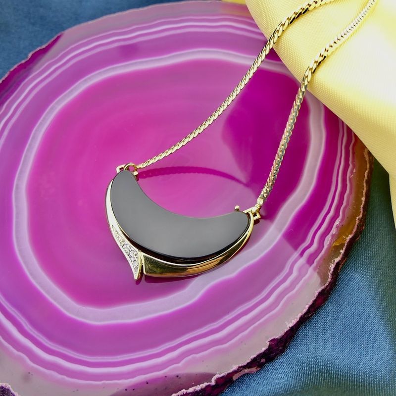 Image 3 of Gold necklace with onyx and diamond; 0.04 ct. | 42 cm