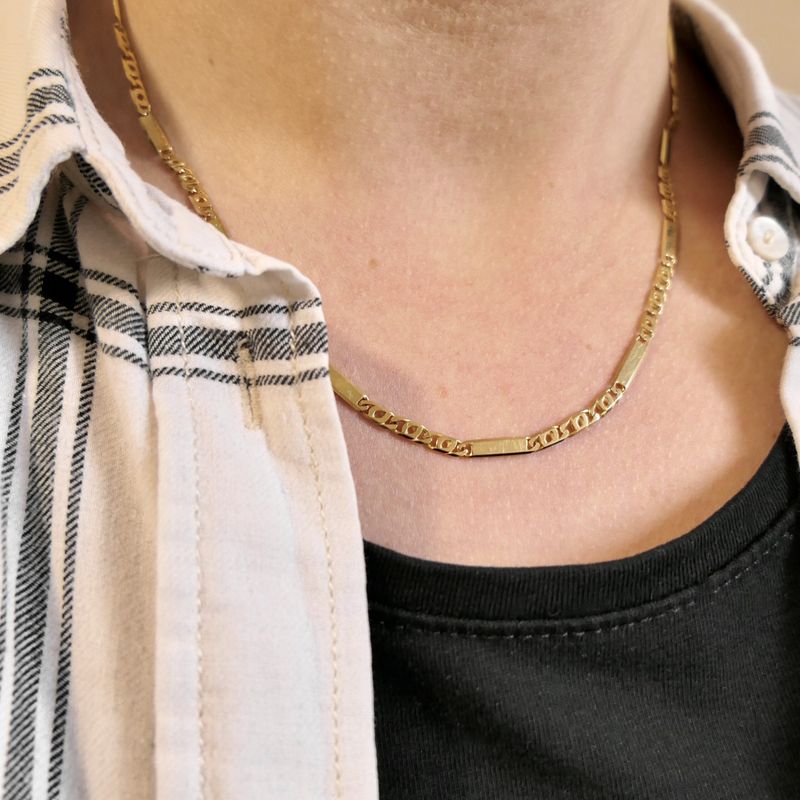 Image 7 of Gold closed Figaro link chain | 46 cm