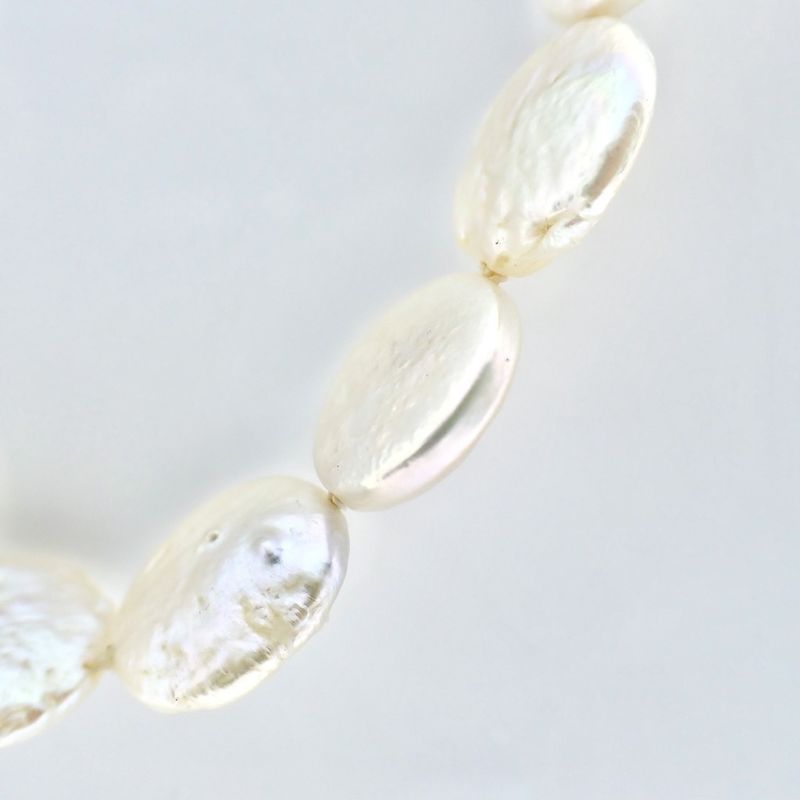 Image 10 of Pearl necklace with gold clasp.